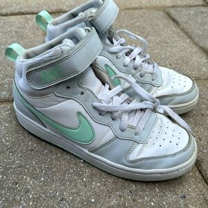 Nike Kids Court Bourough